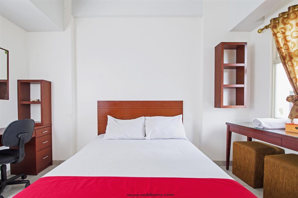 Reddoorz Apartment @ Margonda Residence Depok Buitenkant foto