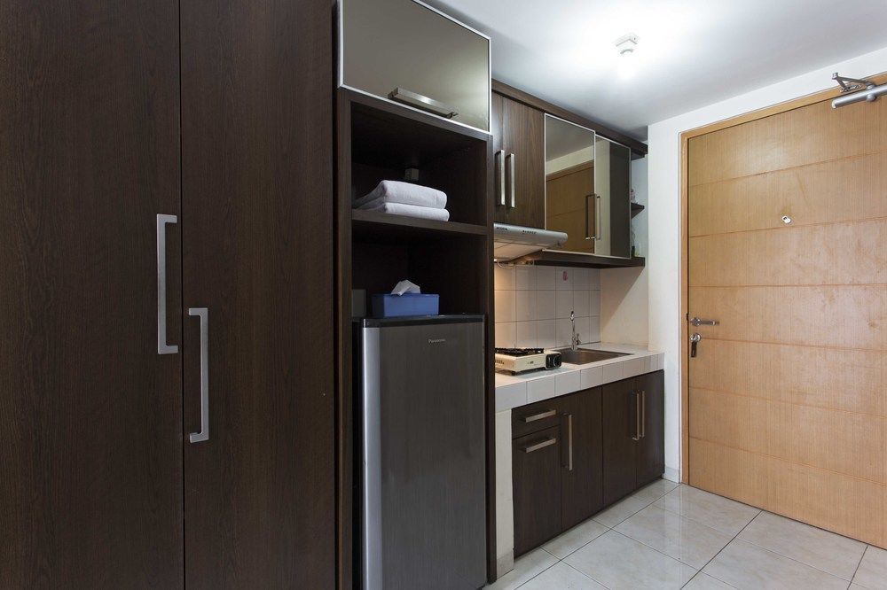 Reddoorz Apartment @ Margonda Residence Depok Buitenkant foto