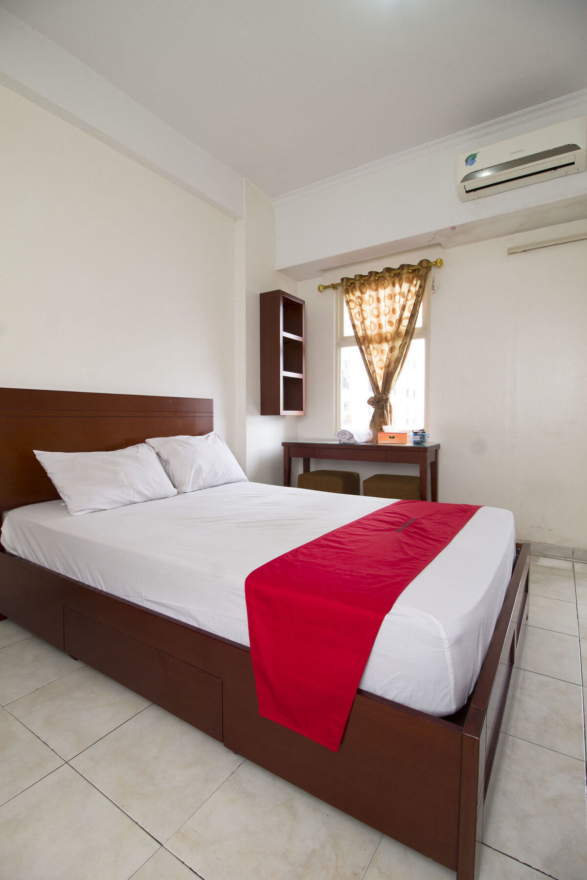 Reddoorz Apartment @ Margonda Residence Depok Buitenkant foto